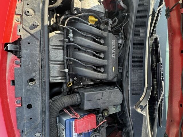 Красный Рено Меган, объемом двигателя 1.4 л и пробегом 221 тыс. км за 5000 $, фото 22 на Automoto.ua