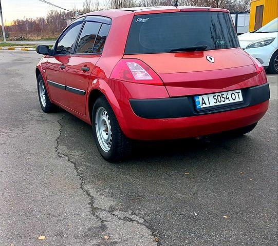 Червоний Рено Меган, об'ємом двигуна 1.6 л та пробігом 280 тис. км за 3950 $, фото 1 на Automoto.ua