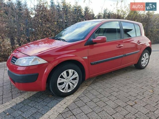 Красный Рено Меган, объемом двигателя 1.4 л и пробегом 219 тыс. км за 4900 $, фото 1 на Automoto.ua