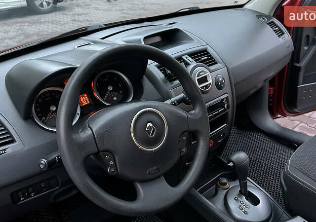 Червоний Рено Меган, об'ємом двигуна 1.6 л та пробігом 239 тис. км за 4700 $, фото 26 на Automoto.ua