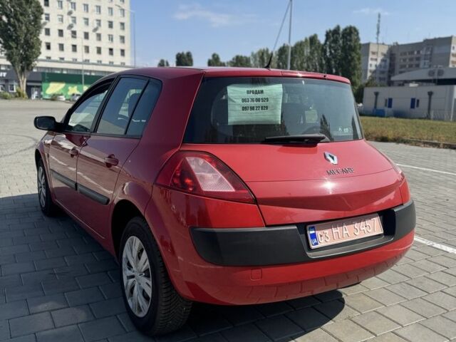 Красный Рено Меган, объемом двигателя 1.4 л и пробегом 221 тыс. км за 5000 $, фото 3 на Automoto.ua
