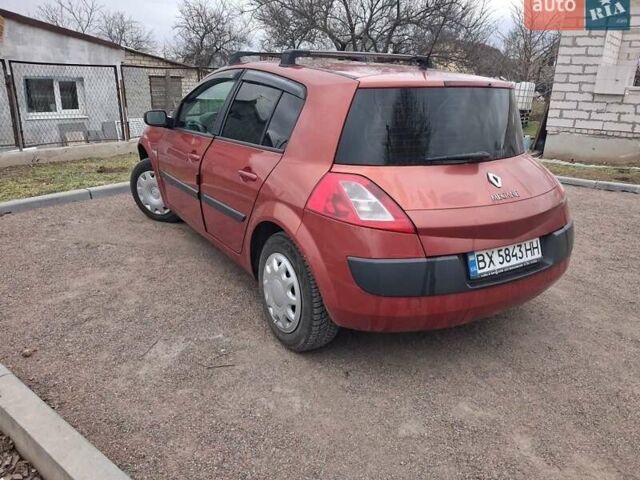 Красный Рено Меган, объемом двигателя 1.6 л и пробегом 211 тыс. км за 3300 $, фото 3 на Automoto.ua
