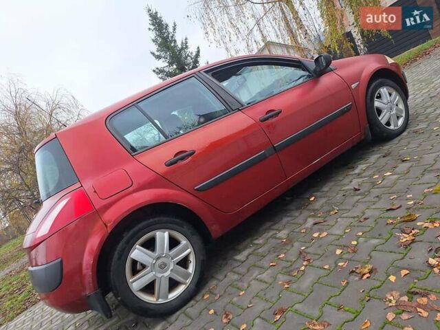 Красный Рено Меган, объемом двигателя 1.4 л и пробегом 206 тыс. км за 2300 $, фото 10 на Automoto.ua