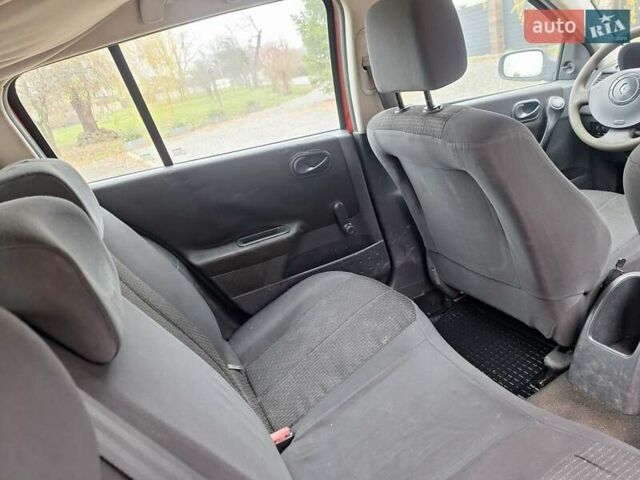 Красный Рено Меган, объемом двигателя 1.4 л и пробегом 206 тыс. км за 2300 $, фото 20 на Automoto.ua