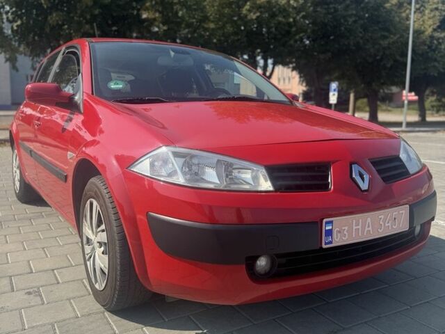 Красный Рено Меган, объемом двигателя 1.4 л и пробегом 221 тыс. км за 5000 $, фото 2 на Automoto.ua
