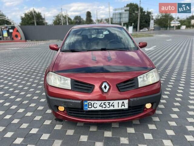 Красный Рено Меган, объемом двигателя 1.39 л и пробегом 280 тыс. км за 3200 $, фото 10 на Automoto.ua