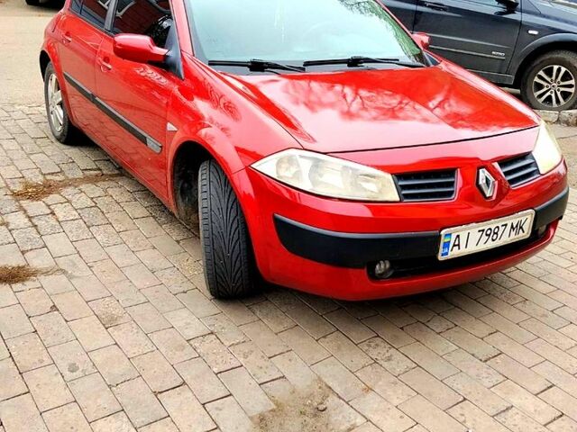 Красный Рено Меган, объемом двигателя 1.6 л и пробегом 300 тыс. км за 3500 $, фото 7 на Automoto.ua