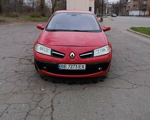 Красный Рено Меган, объемом двигателя 1.6 л и пробегом 230 тыс. км за 4200 $, фото 17 на Automoto.ua