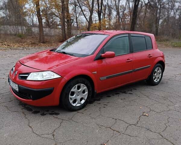 Красный Рено Меган, объемом двигателя 1.6 л и пробегом 230 тыс. км за 4200 $, фото 21 на Automoto.ua
