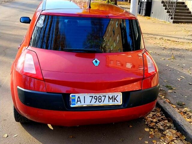 Красный Рено Меган, объемом двигателя 1.6 л и пробегом 300 тыс. км за 3500 $, фото 5 на Automoto.ua