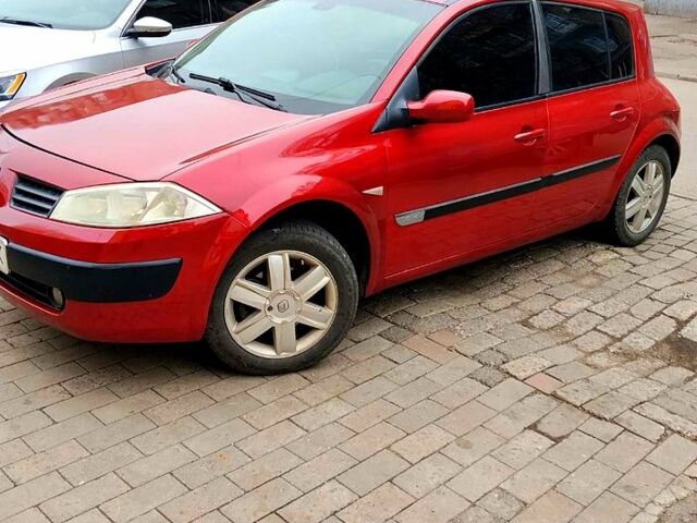 Красный Рено Меган, объемом двигателя 1.6 л и пробегом 300 тыс. км за 3500 $, фото 8 на Automoto.ua