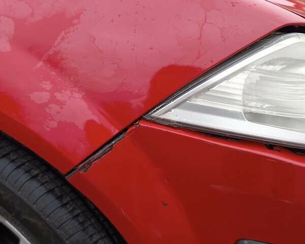 Красный Рено Меган, объемом двигателя 1.6 л и пробегом 230 тыс. км за 4200 $, фото 3 на Automoto.ua