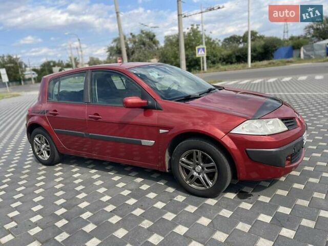 Красный Рено Меган, объемом двигателя 1.39 л и пробегом 280 тыс. км за 3200 $, фото 12 на Automoto.ua