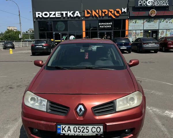 Червоний Рено Меган, об'ємом двигуна 1.6 л та пробігом 320 тис. км за 3500 $, фото 2 на Automoto.ua