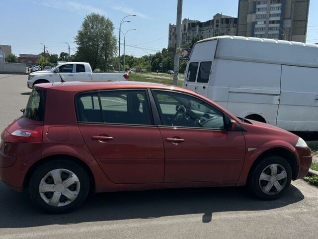 Красный Рено Меган, объемом двигателя 1.6 л и пробегом 318 тыс. км за 3500 $, фото 2 на Automoto.ua