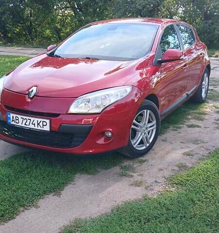 Червоний Рено Меган, об'ємом двигуна 1.46 л та пробігом 128 тис. км за 7100 $, фото 1 на Automoto.ua