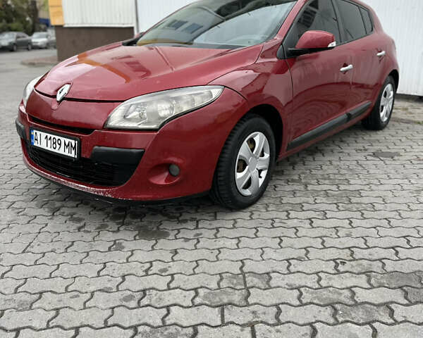 Красный Рено Меган, объемом двигателя 1.46 л и пробегом 270 тыс. км за 4850 $, фото 1 на Automoto.ua
