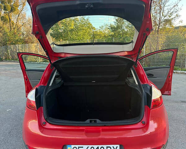 Рено Меган 2009 в Черновцах на Automoto.ua Красный Рено Меган, объемом двигателя 1.6 л и пробегом 220 тыс. км за 6500 $, фото 12 на Automoto.ua