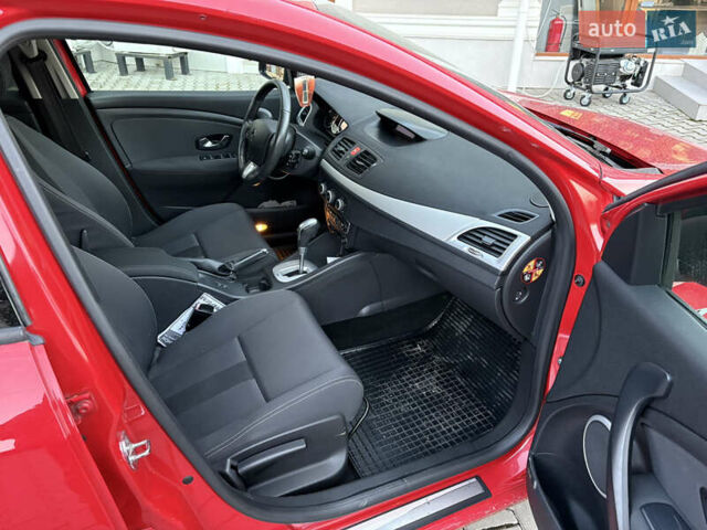 Червоний Рено Меган, об'ємом двигуна 1.5 л та пробігом 217 тис. км за 7150 $, фото 10 на Automoto.ua