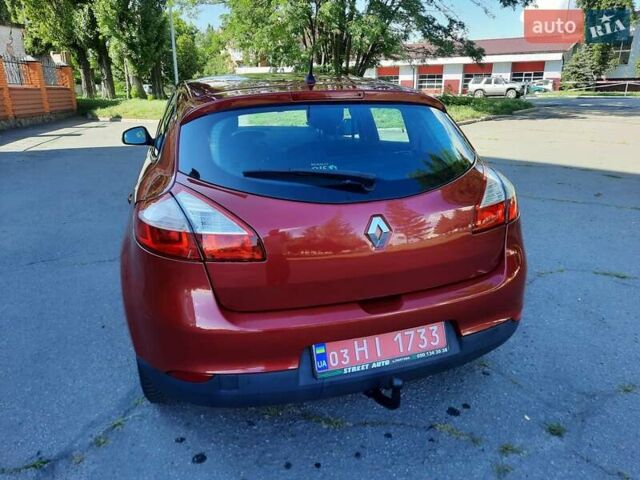 Червоний Рено Меган, об'ємом двигуна 1.6 л та пробігом 223 тис. км за 7500 $, фото 4 на Automoto.ua