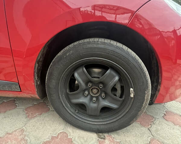 Красный Рено Меган, объемом двигателя 1.5 л и пробегом 231 тыс. км за 6200 $, фото 11 на Automoto.ua