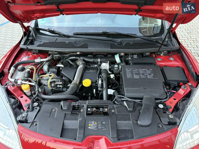 Червоний Рено Меган, об'ємом двигуна 1.5 л та пробігом 217 тис. км за 7150 $, фото 16 на Automoto.ua