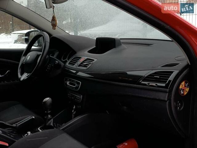 Червоний Рено Меган, об'ємом двигуна 1.5 л та пробігом 231 тис. км за 5999 $, фото 33 на Automoto.ua