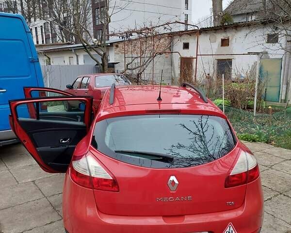 Красный Рено Меган, объемом двигателя 1.4 л и пробегом 195 тыс. км за 5000 $, фото 13 на Automoto.ua
