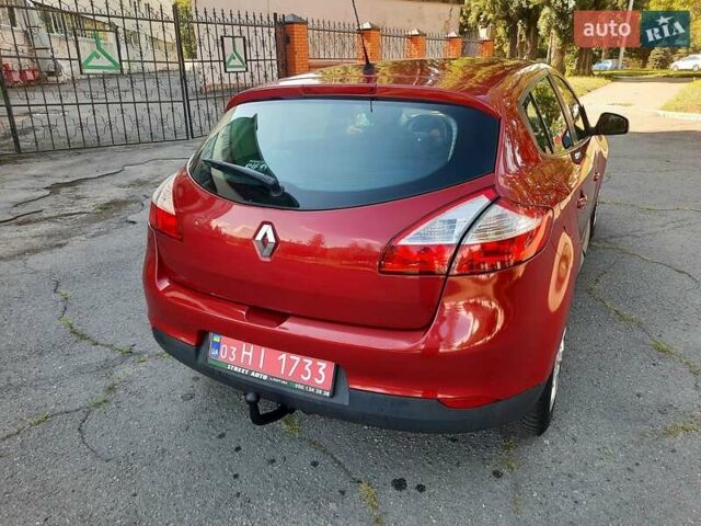 Червоний Рено Меган, об'ємом двигуна 1.6 л та пробігом 223 тис. км за 7500 $, фото 15 на Automoto.ua