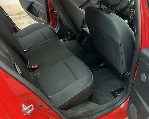 Красный Рено Меган, объемом двигателя 1.5 л и пробегом 231 тыс. км за 6200 $, фото 16 на Automoto.ua