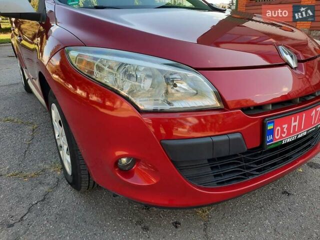 Червоний Рено Меган, об'ємом двигуна 1.6 л та пробігом 223 тис. км за 7500 $, фото 17 на Automoto.ua