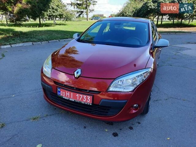 Червоний Рено Меган, об'ємом двигуна 1.6 л та пробігом 223 тис. км за 7500 $, фото 1 на Automoto.ua