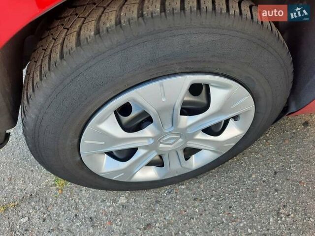 Червоний Рено Меган, об'ємом двигуна 1.6 л та пробігом 223 тис. км за 7500 $, фото 72 на Automoto.ua