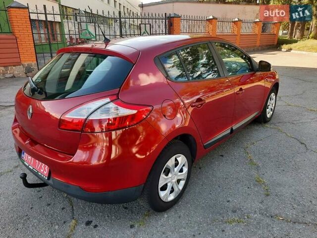 Червоний Рено Меган, об'ємом двигуна 1.6 л та пробігом 223 тис. км за 7500 $, фото 12 на Automoto.ua