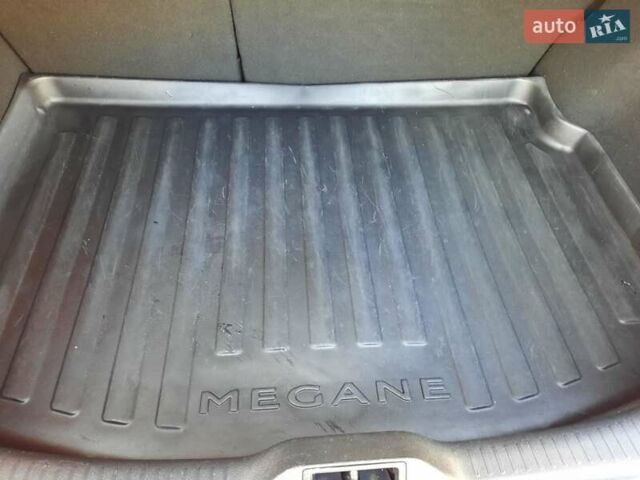 Червоний Рено Меган, об'ємом двигуна 1.6 л та пробігом 223 тис. км за 7500 $, фото 61 на Automoto.ua