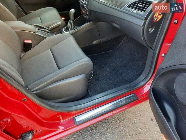 Червоний Рено Меган, об'ємом двигуна 1.6 л та пробігом 223 тис. км за 7500 $, фото 77 на Automoto.ua