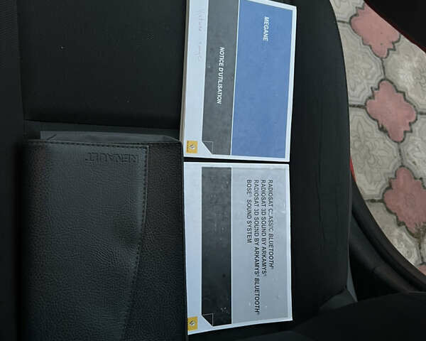 Красный Рено Меган, объемом двигателя 1.5 л и пробегом 231 тыс. км за 6200 $, фото 18 на Automoto.ua