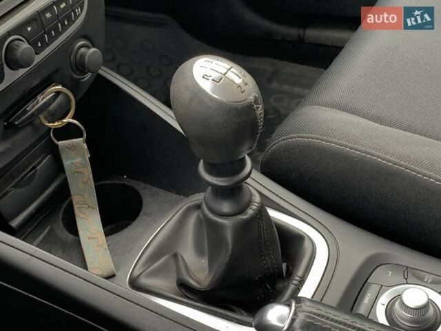 Червоний Рено Меган, об'ємом двигуна 1.5 л та пробігом 231 тис. км за 5999 $, фото 47 на Automoto.ua