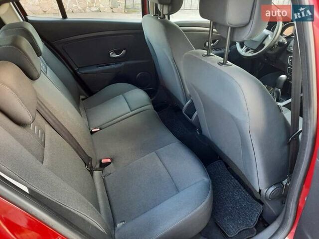 Червоний Рено Меган, об'ємом двигуна 1.6 л та пробігом 223 тис. км за 7500 $, фото 71 на Automoto.ua