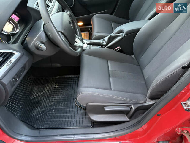 Червоний Рено Меган, об'ємом двигуна 1.5 л та пробігом 217 тис. км за 7150 $, фото 7 на Automoto.ua