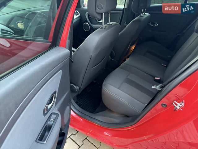 Червоний Рено Меган, об'ємом двигуна 1.5 л та пробігом 217 тис. км за 7150 $, фото 8 на Automoto.ua