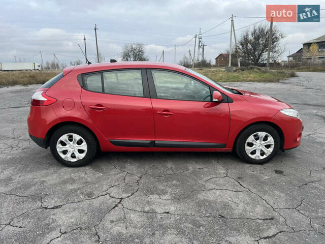 Червоний Рено Меган, об'ємом двигуна 1.5 л та пробігом 238 тис. км за 6500 $, фото 19 на Automoto.ua