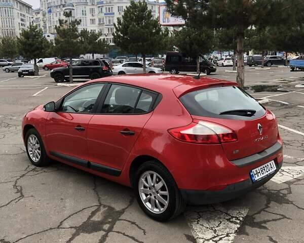 Червоний Рено Меган, об'ємом двигуна 1.6 л та пробігом 176 тис. км за 6799 $, фото 8 на Automoto.ua