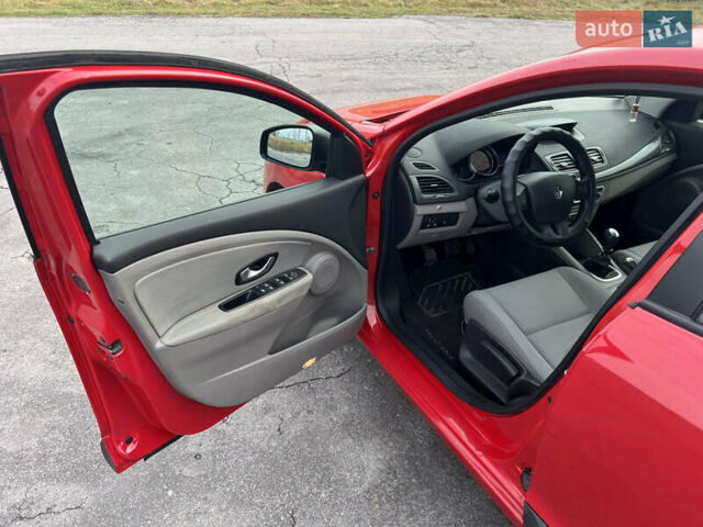 Червоний Рено Меган, об'ємом двигуна 1.5 л та пробігом 238 тис. км за 6500 $, фото 8 на Automoto.ua
