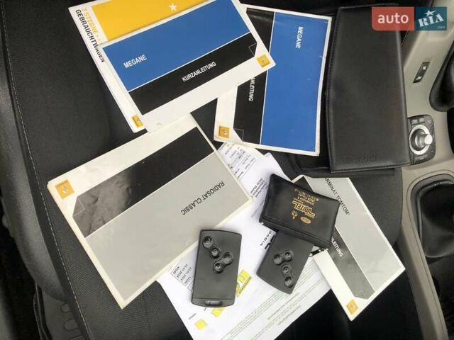 Червоний Рено Меган, об'ємом двигуна 1.6 л та пробігом 176 тис. км за 6799 $, фото 53 на Automoto.ua