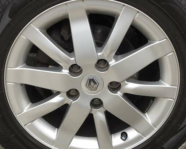 Червоний Рено Меган, об'ємом двигуна 1.6 л та пробігом 176 тис. км за 6799 $, фото 54 на Automoto.ua