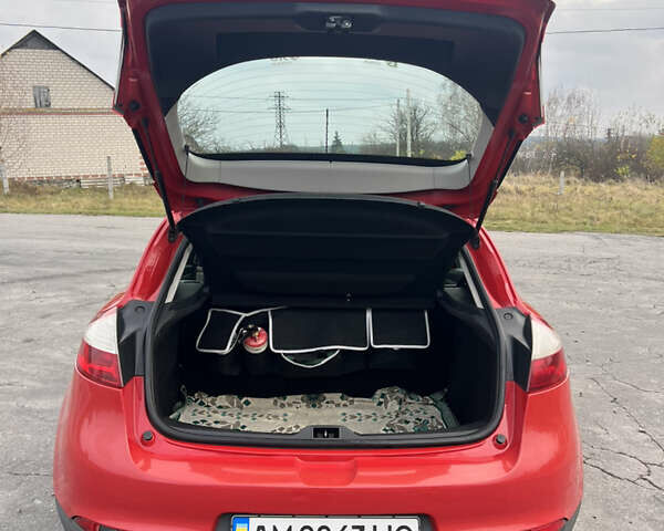 Червоний Рено Меган, об'ємом двигуна 1.5 л та пробігом 238 тис. км за 6500 $, фото 17 на Automoto.ua