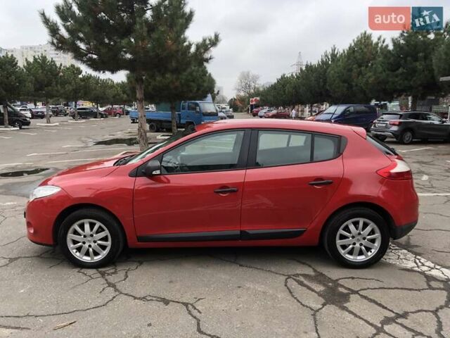 Червоний Рено Меган, об'ємом двигуна 1.6 л та пробігом 176 тис. км за 6799 $, фото 9 на Automoto.ua