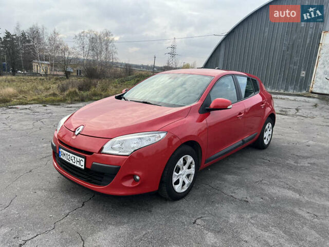 Червоний Рено Меган, об'ємом двигуна 1.5 л та пробігом 238 тис. км за 6500 $, фото 7 на Automoto.ua