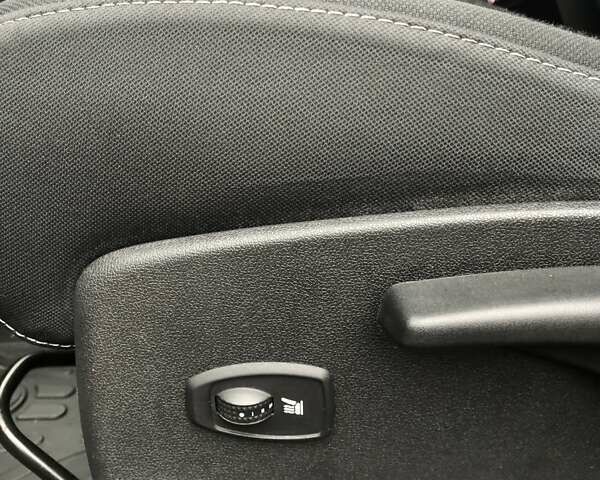 Червоний Рено Меган, об'ємом двигуна 1.6 л та пробігом 176 тис. км за 6799 $, фото 37 на Automoto.ua